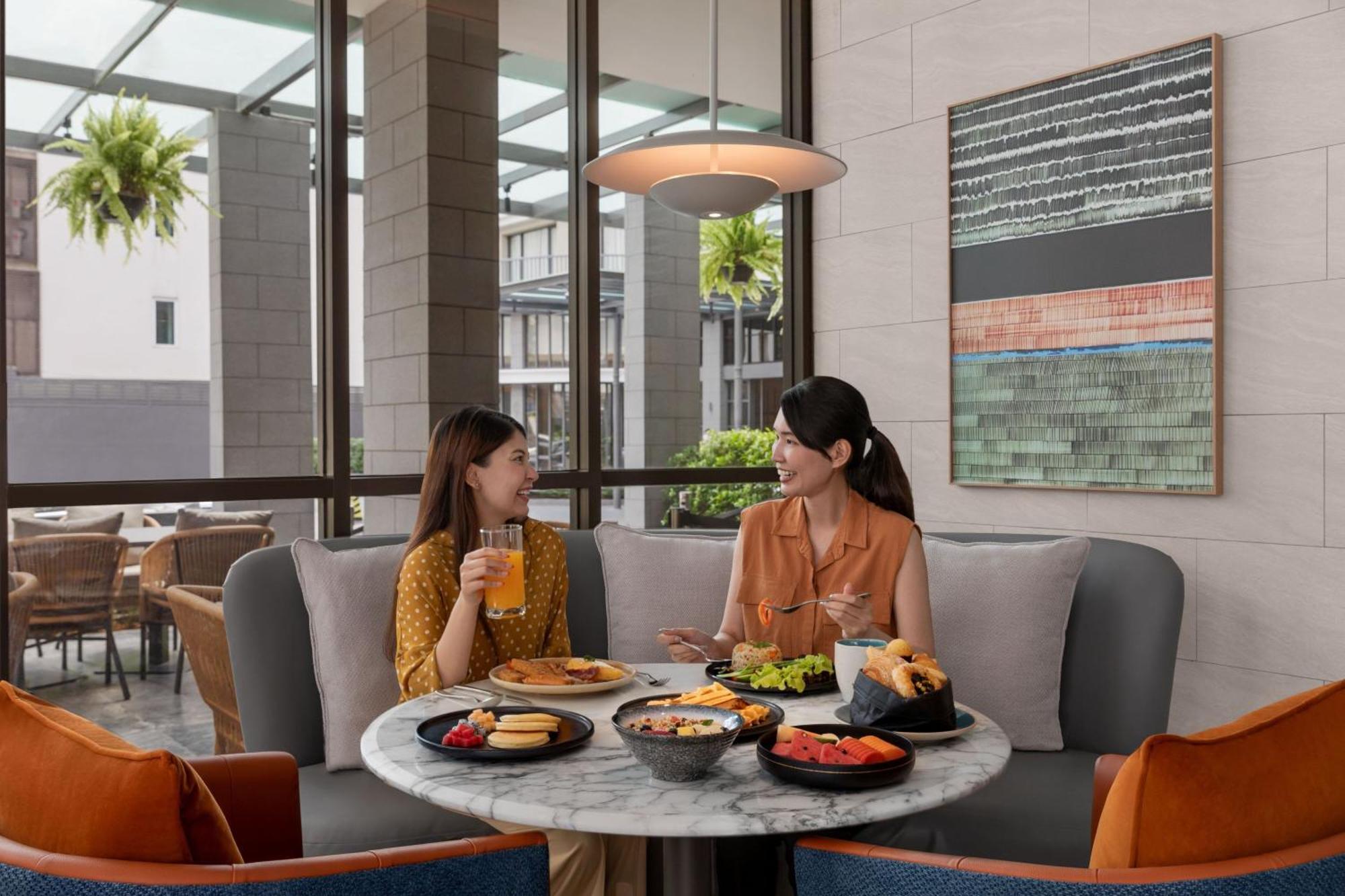 Courtyard By Marriott Bangkok Sukhumvit 20 Ξενοδοχείο Εξωτερικό φωτογραφία