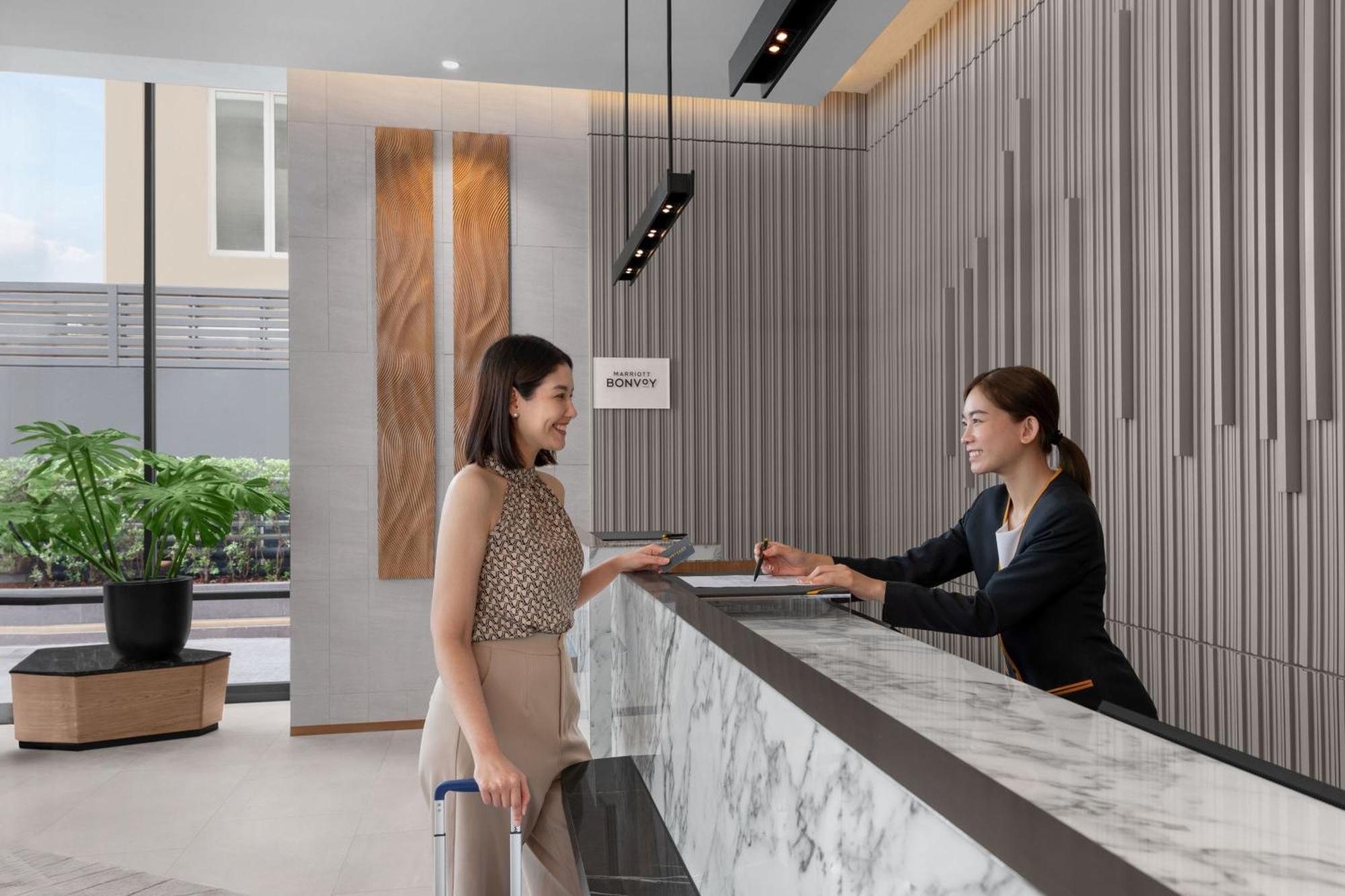 Courtyard By Marriott Bangkok Sukhumvit 20 Ξενοδοχείο Εξωτερικό φωτογραφία